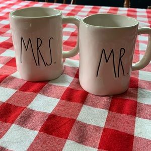 Set of Rae Dunn mugs,$25